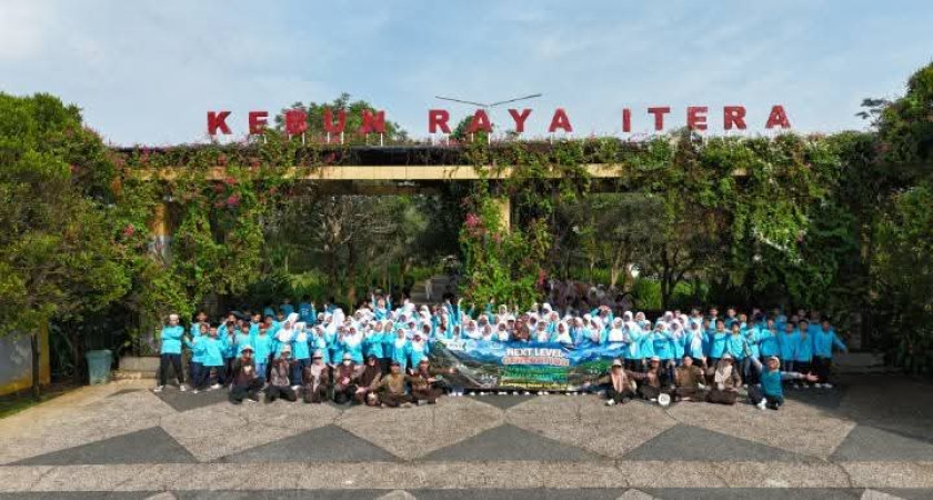 Outbond dan Jelajah Labirin Warnai Outing Class Kelas VI MIN 9 Bandar Lampung